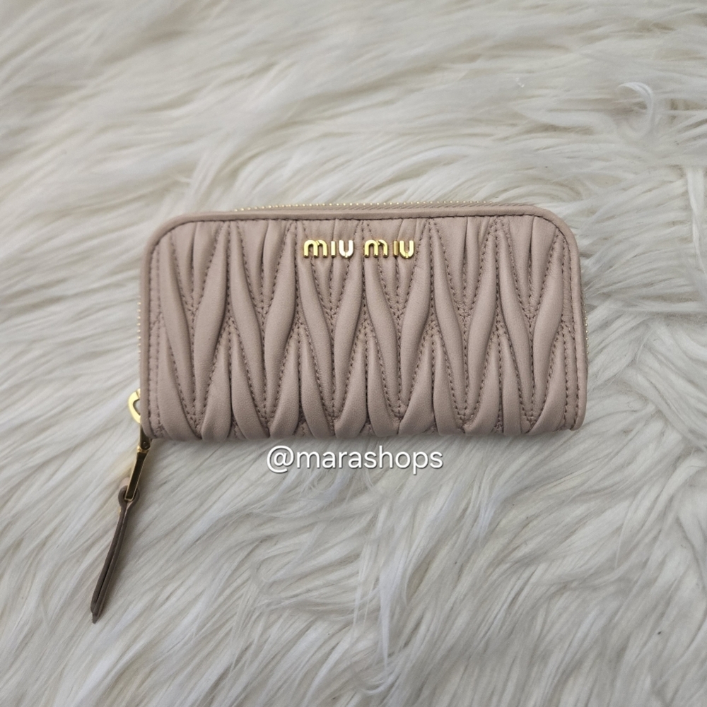 Miu Miu Matelassé Leather Zip Around Key Case